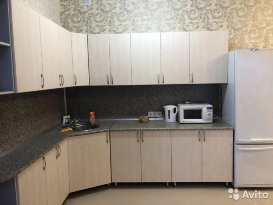 Na Deea 9 Cottage, ulitsa Deeva, 9, Ulyanovsk, Ульяновск, посуточная аренда — фотография 2